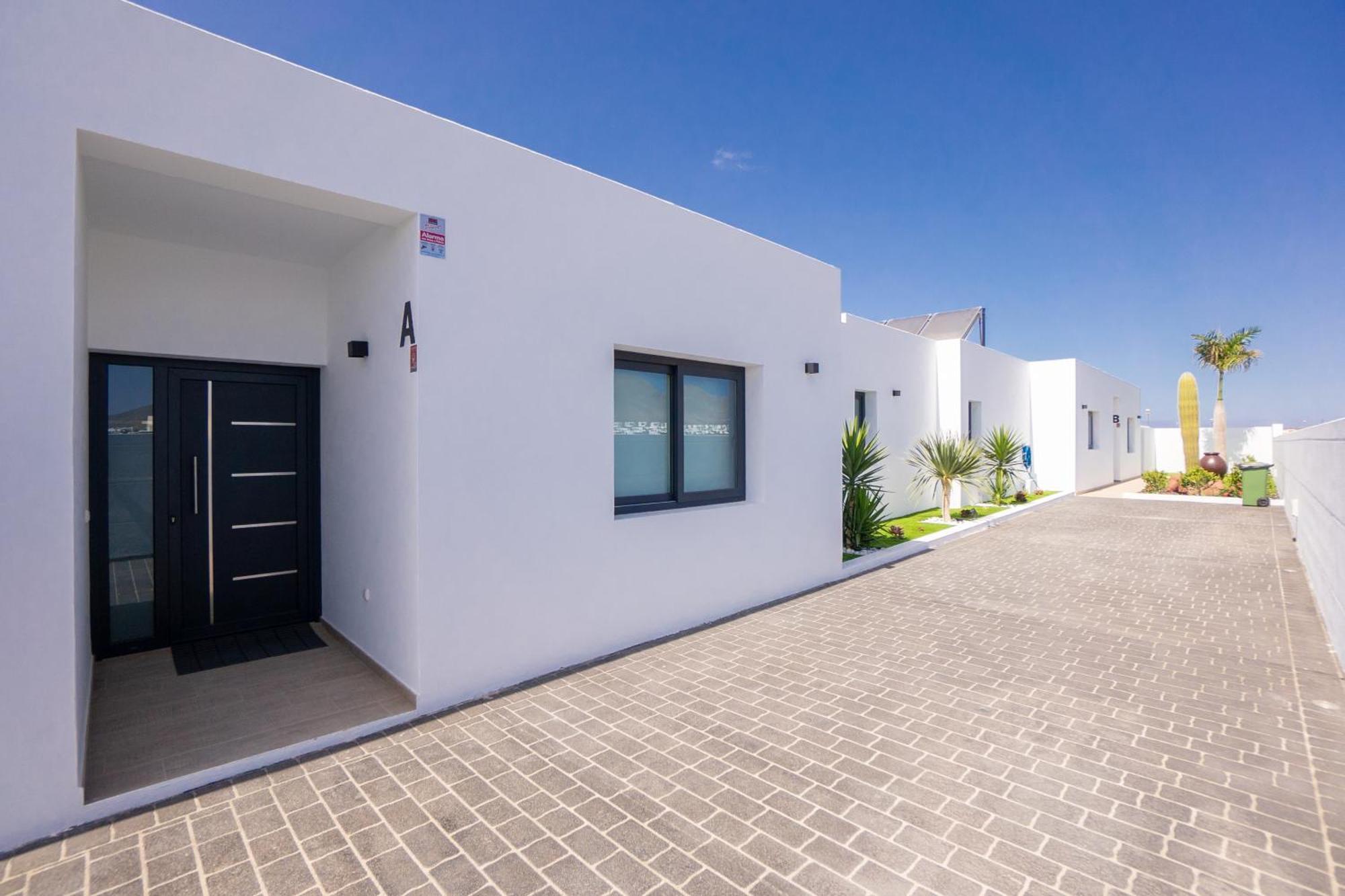 Sea Breeze Villas Lapa And Claca Playa Blanca  Ngoại thất bức ảnh