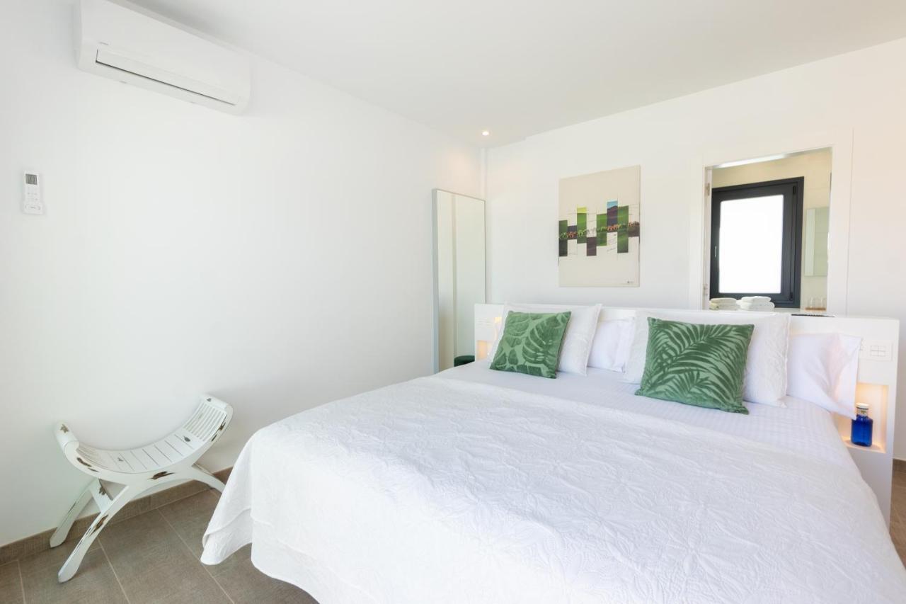 Sea Breeze Villas Lapa And Claca Playa Blanca  Ngoại thất bức ảnh