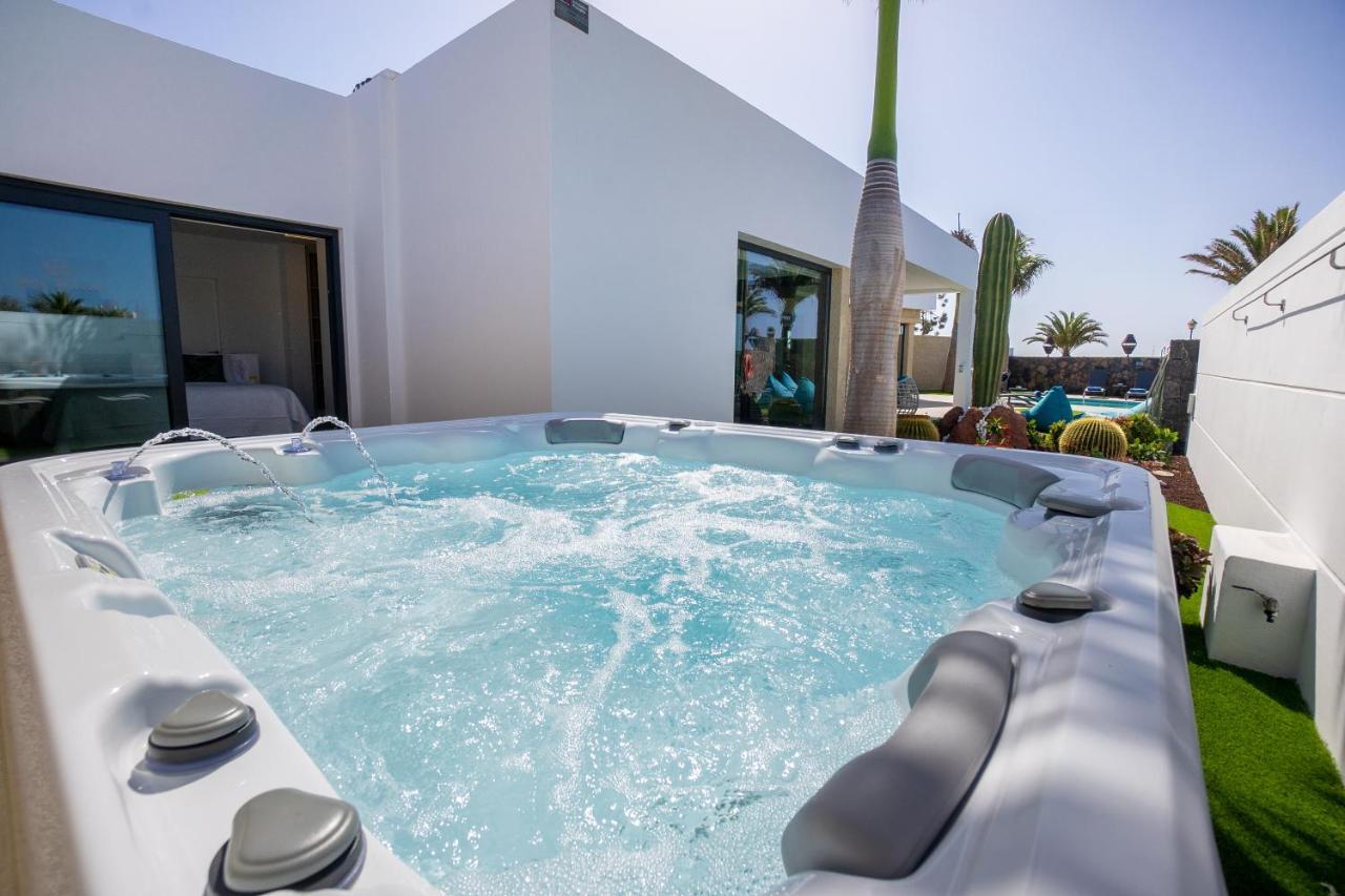 Sea Breeze Villas Lapa And Claca Playa Blanca  Ngoại thất bức ảnh